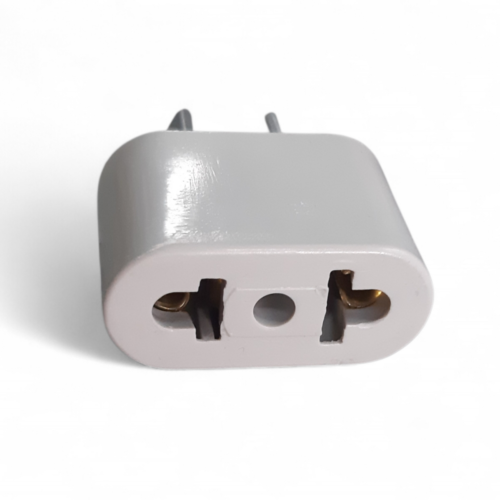 13 ADAPTADOR AMERICANO